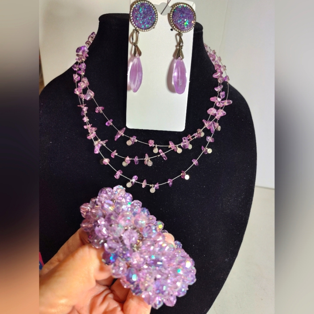 Elegant Purple Jewelry Necklace Earrings Stretch Bracelet Set